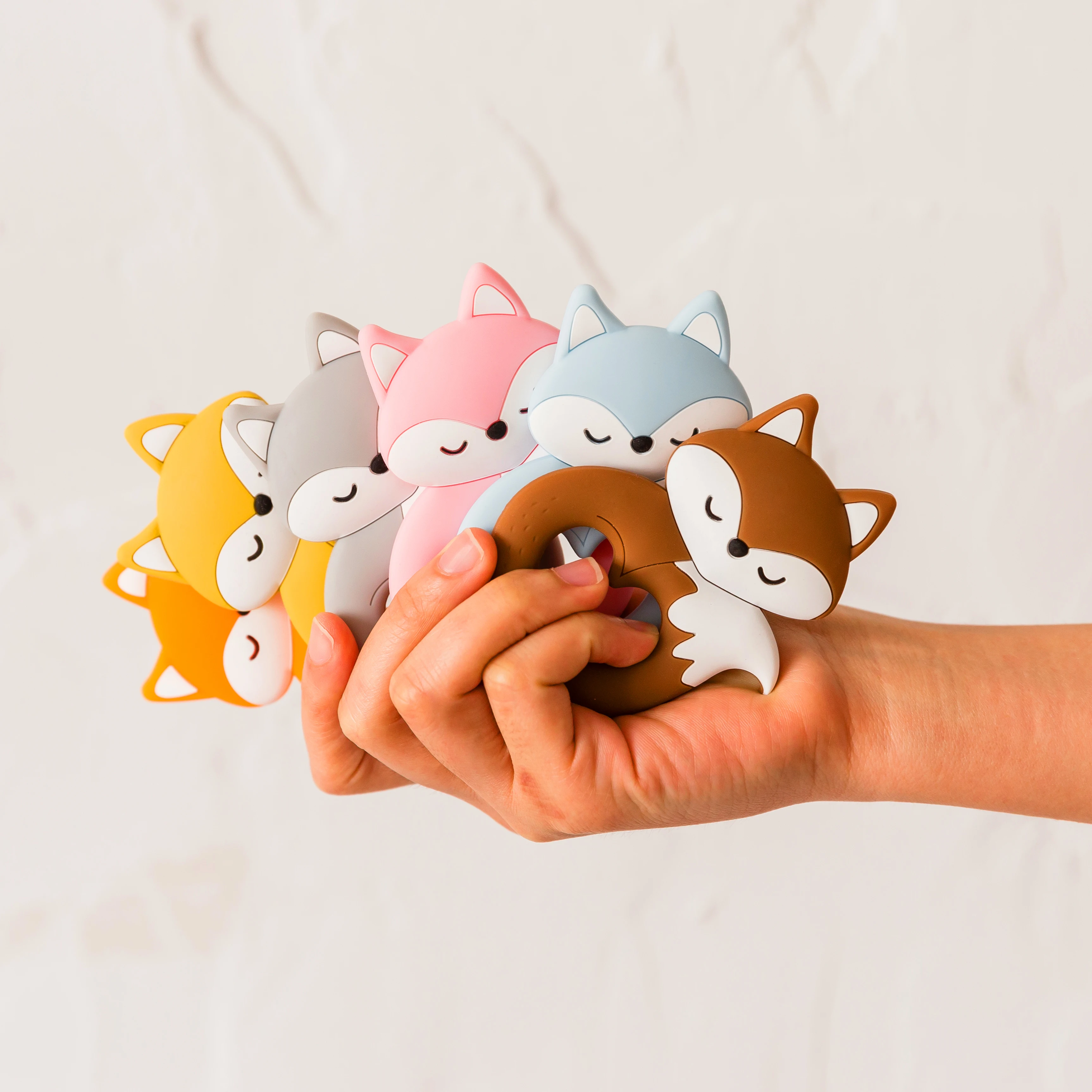 Новый пользовательский раунд/пустой/герметичная/одноразовые сушеная Лисий органический в форме животных Детские Прорезыватели для зубов силиконовый игрушки успокаивающее ребенка боль при прорезывании зубов