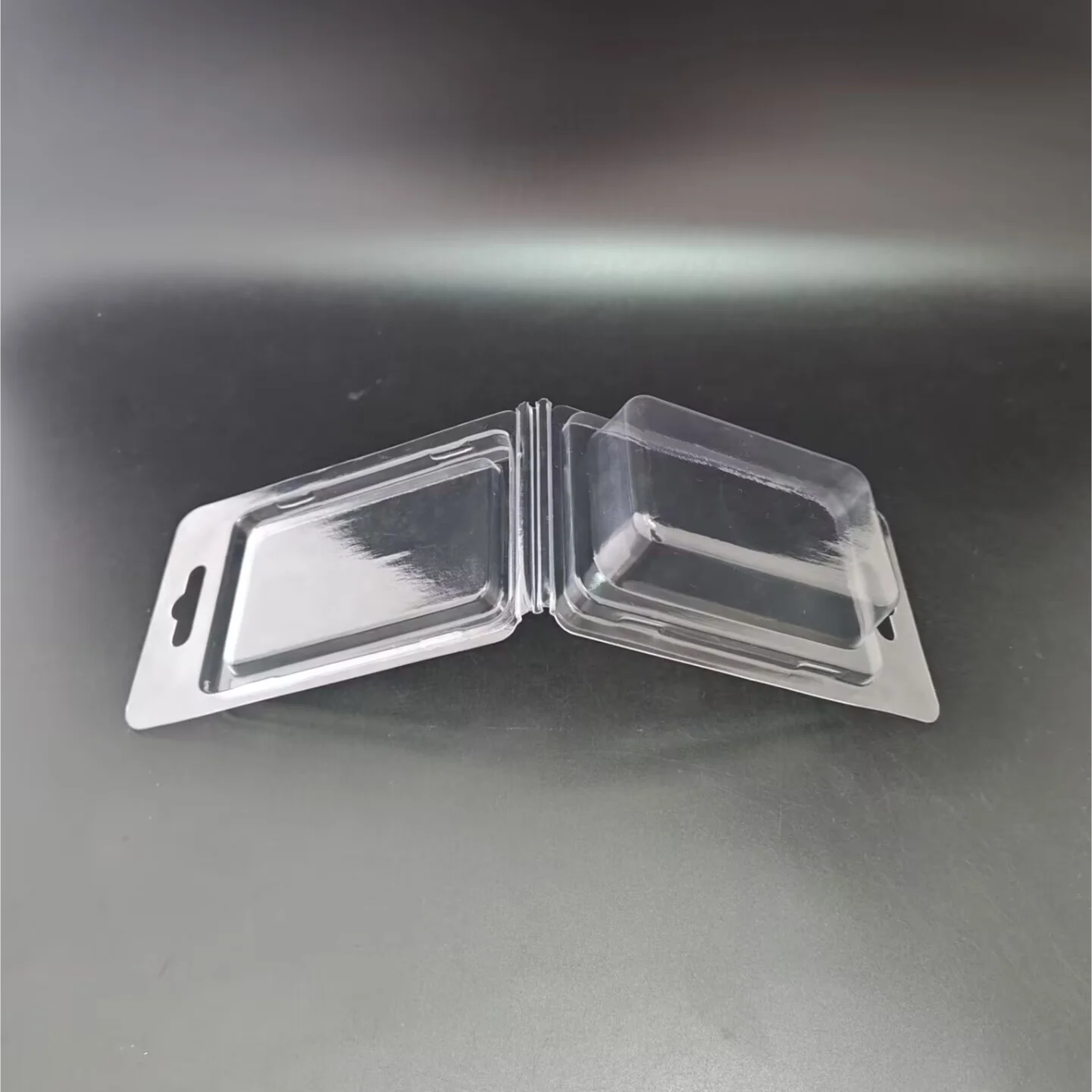 Recyclable eco friendly clear PET plastic box with insert card custom PET clamshell box packaging