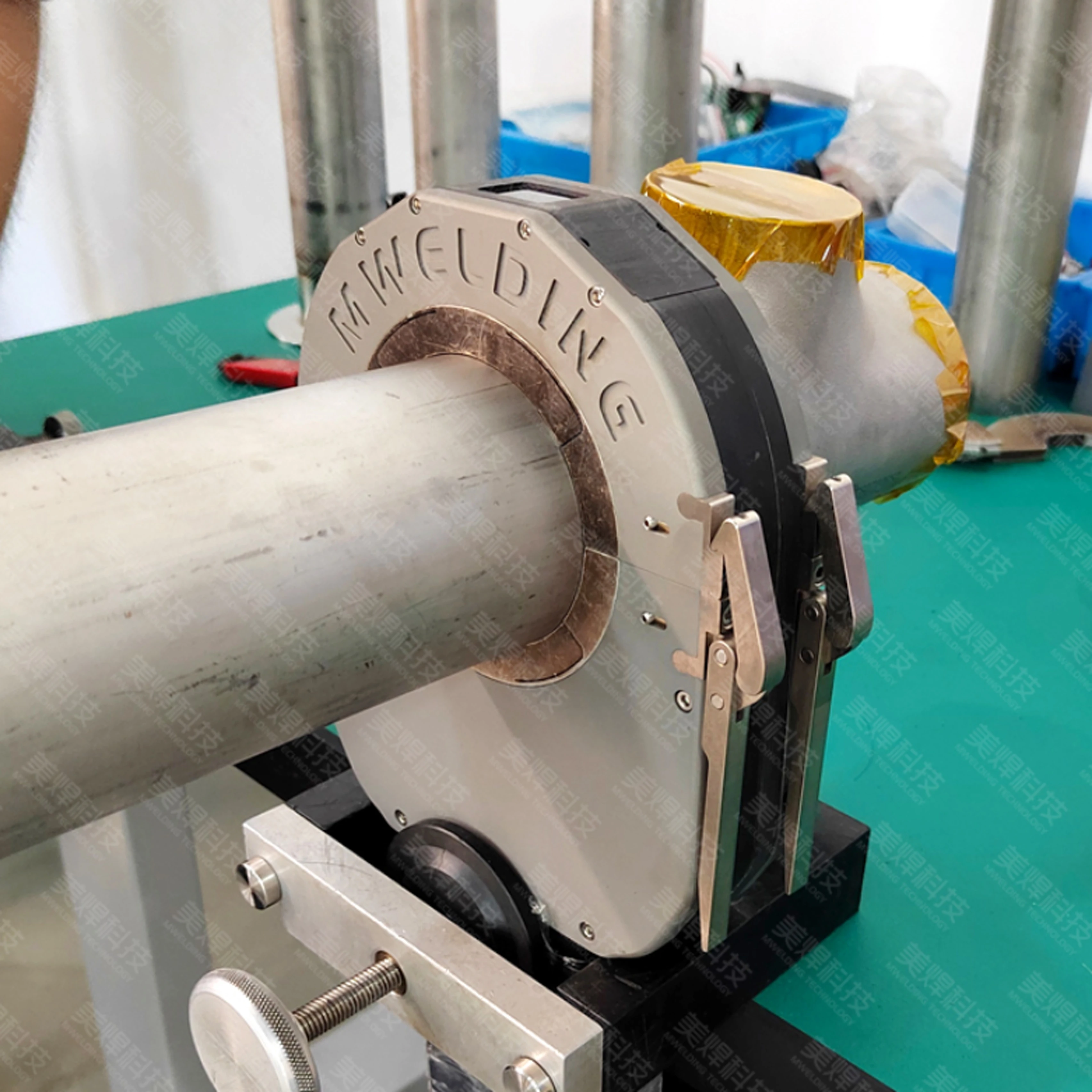 Санитарный уровень закрытый автоматический сварочный аппарат MWF-80