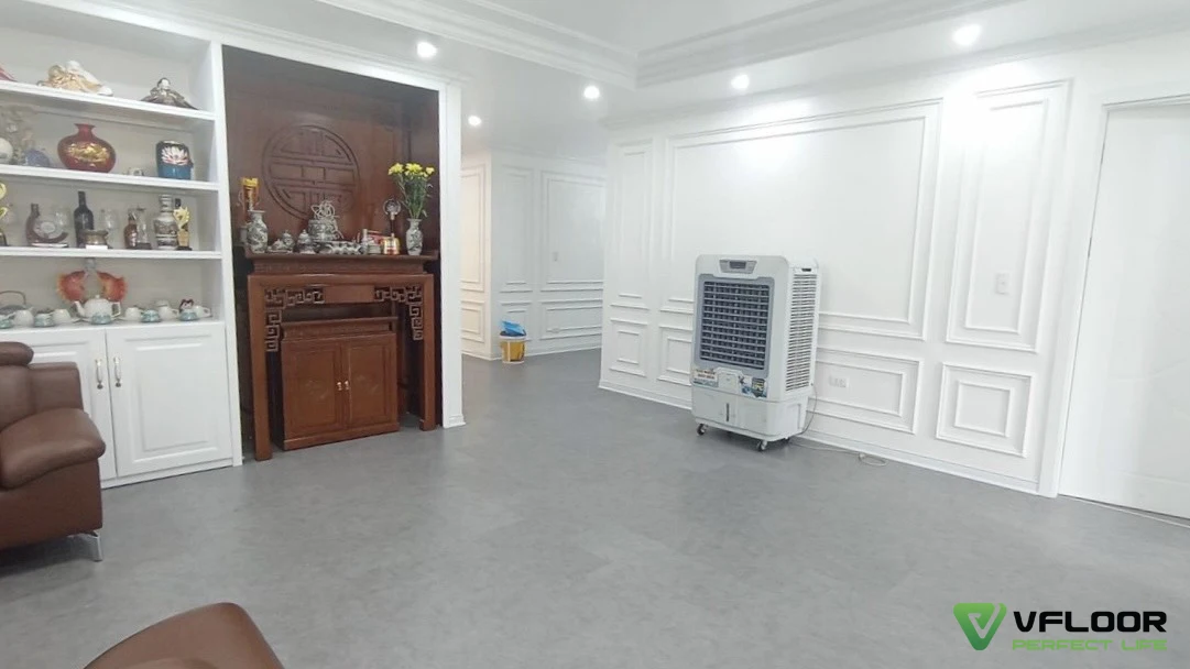 Garage Warehouse Grid Plastic Flooring Interlocking Tiles Sale Simple OEM Surface Parts Color Material Origin Type Free