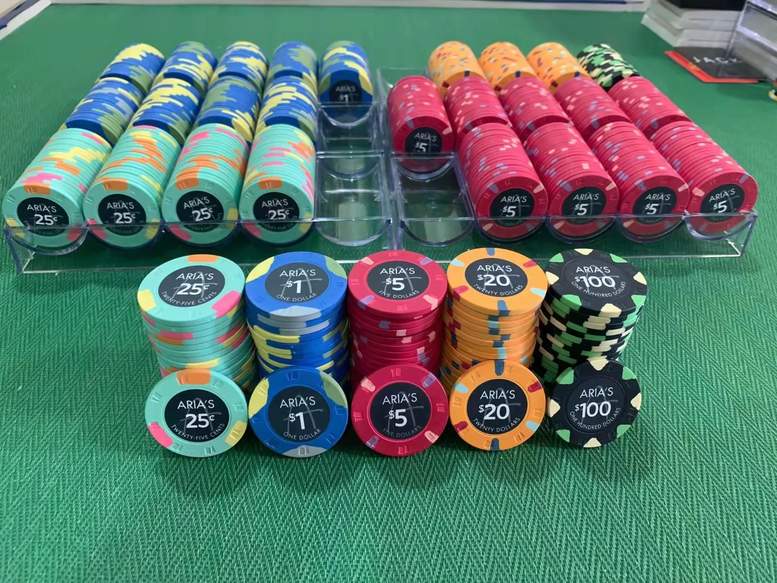 Plastic token storage box poker chip tray with lid