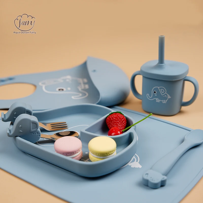 Elephant Lion Dinosaur Rabbit Animal Food Grade BPA Free Placemat Suction Plate Fork Spoon Silicone Baby Feeding Tableware Set