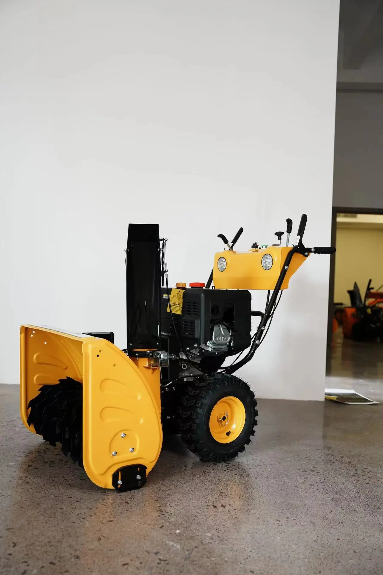 5.5hp snow blower 2-stage snow blower 163CC Loncin motor 22 or 24 inch