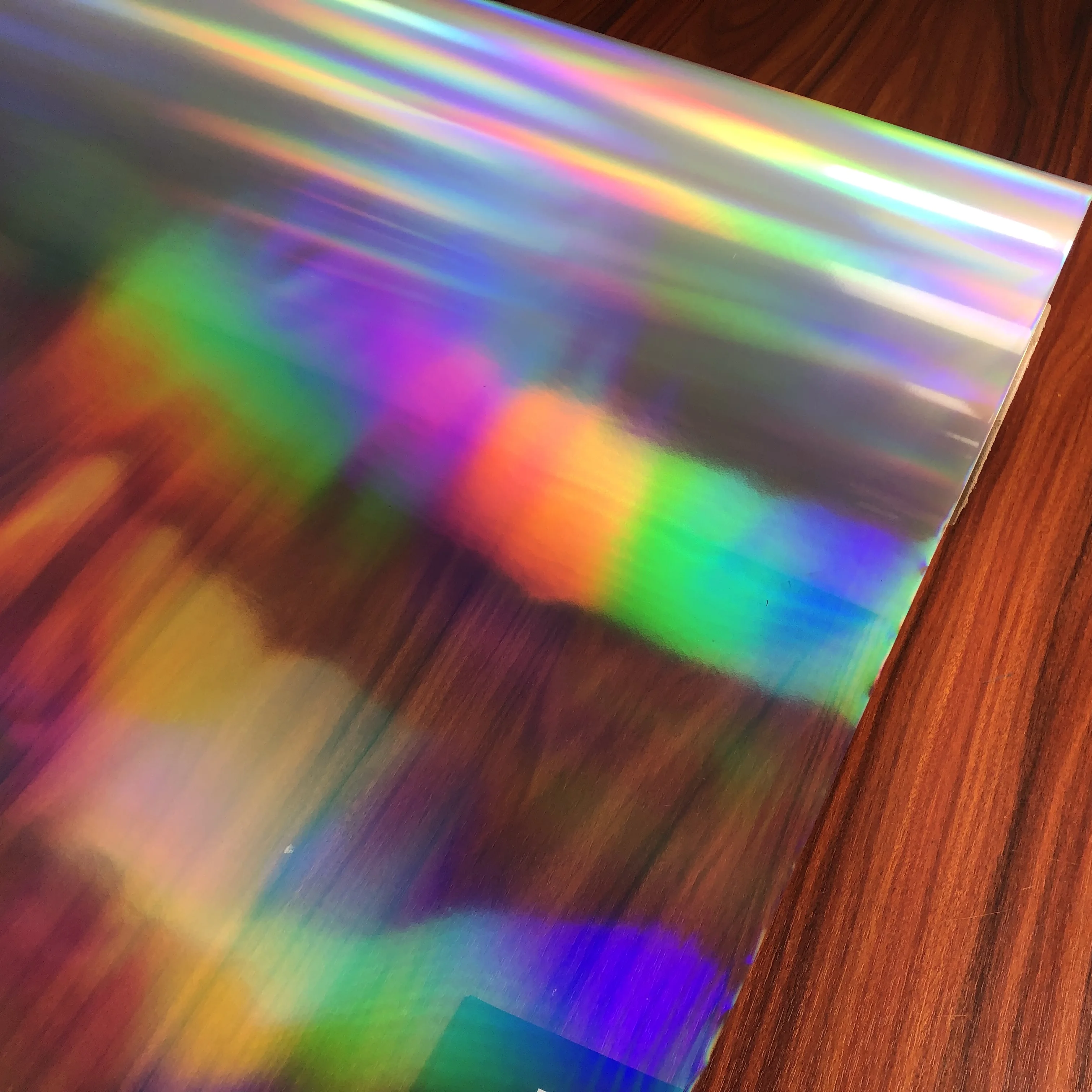 Factory Wholesale BOPP Film Thermal Lamination Holographic Film for packing
