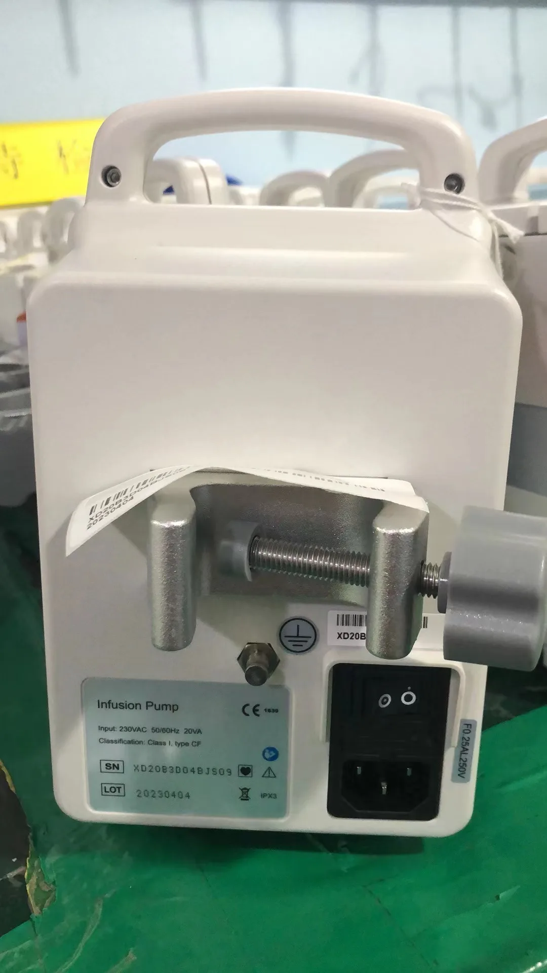 Medical Pet Portable LCD Touch Screen Intravenous Veterinary Infusion Pumps Iv Drip Infusion Pump