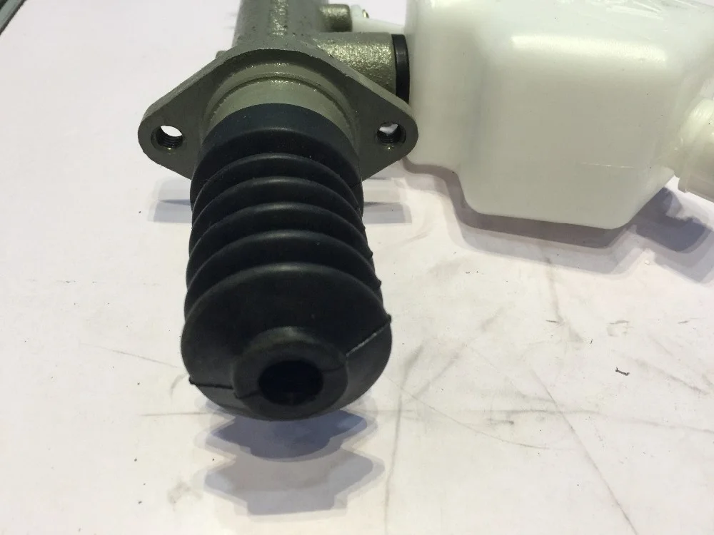 Genuine Clutch Master Cylinder WG9719230013/1 of Sinotuck  howo Part