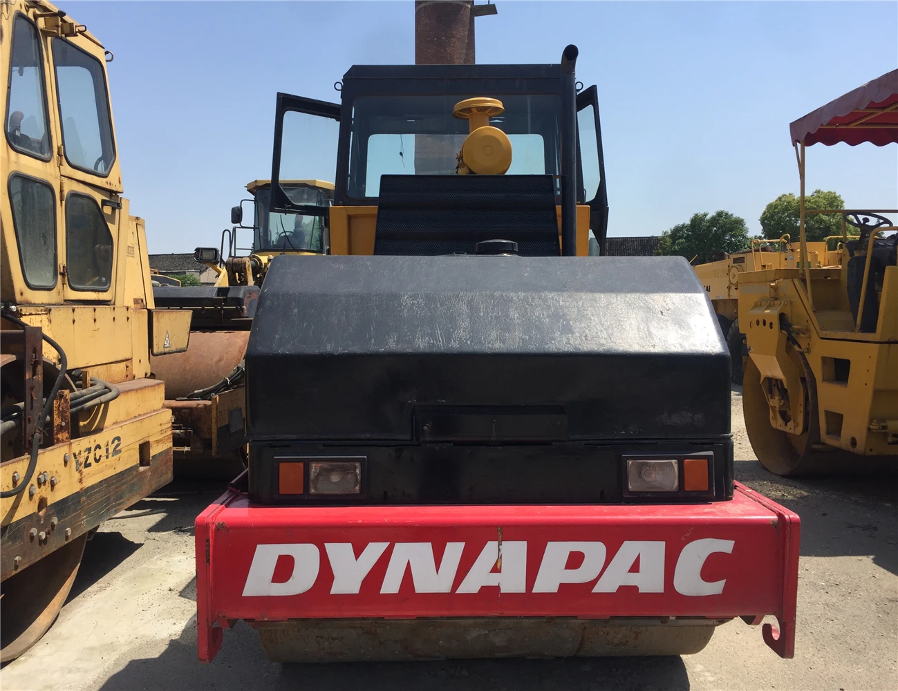 Used secondhand Dynapac Roader Roller CC211CA30D CA251D CA25D For sale with good performance and good condition