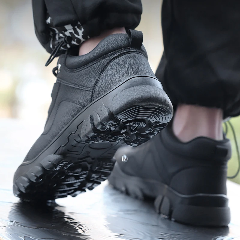 China fashion rubber sole RTS non-slip men steel toe working shoes industrial leather safety boots