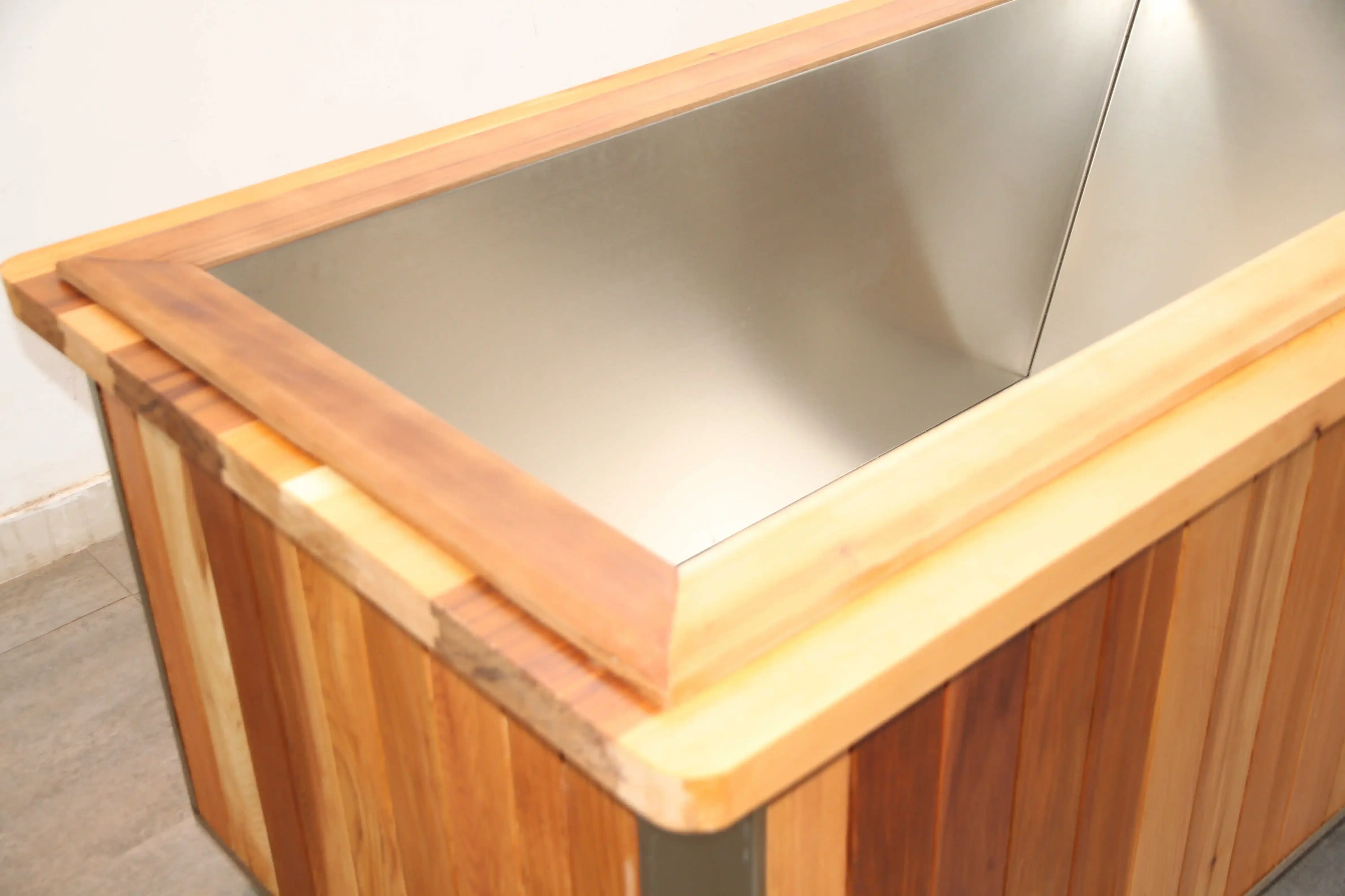 Red Cedar Wood Ice Bath Cold Plunge Tub With Chiller and Filter for 2 Person Recovery