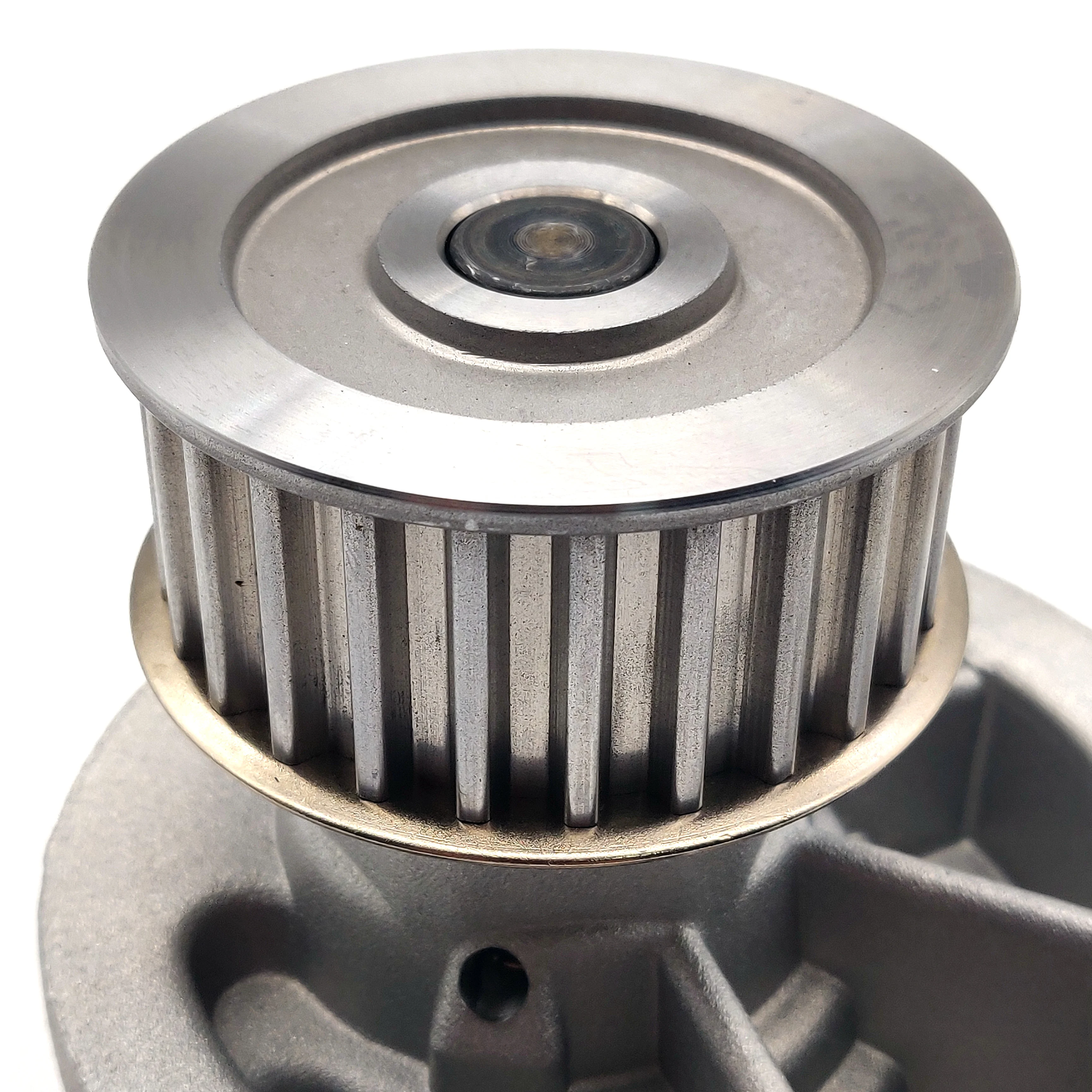 Car Water Pump OEM 90466343 for DAEWOO