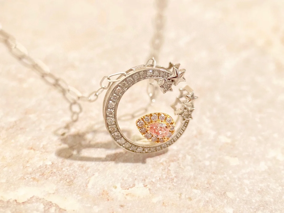 Customized Star Moon Design Series Chain Drop shaped Pink Diamond Main Stone 0.1 Carat 18k Thick Gold Diamond Set Necklace