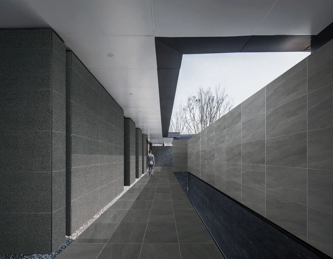 Dark Grey Foshan Manufacturing Pavement Natural Stone Outdoor Floor Tiles Durable Outdoor Pavers