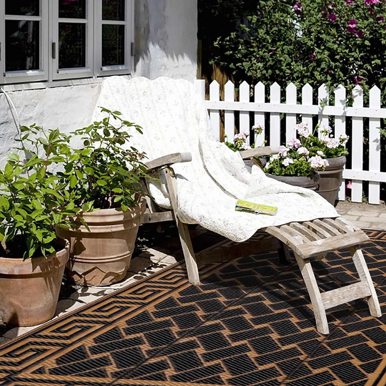 Factory 6-feet by 9-feet Reversible Mat Plastic Straw Rug Large Floor Mat for Outdoors RV Patio Backyard Picnic Beach Camping