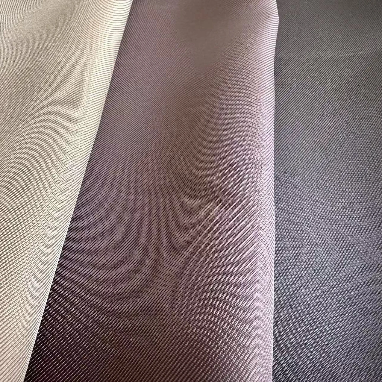 High quality 100% polyester colored 100D * 100D polyester lining for luggage and clothing lining