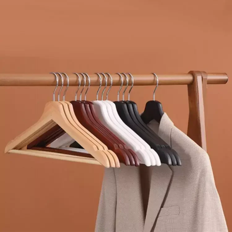 2022 New Custom Boutique Durable Anti-slip Wooden Clothes Hangers 4 colors wood hangers for clothing