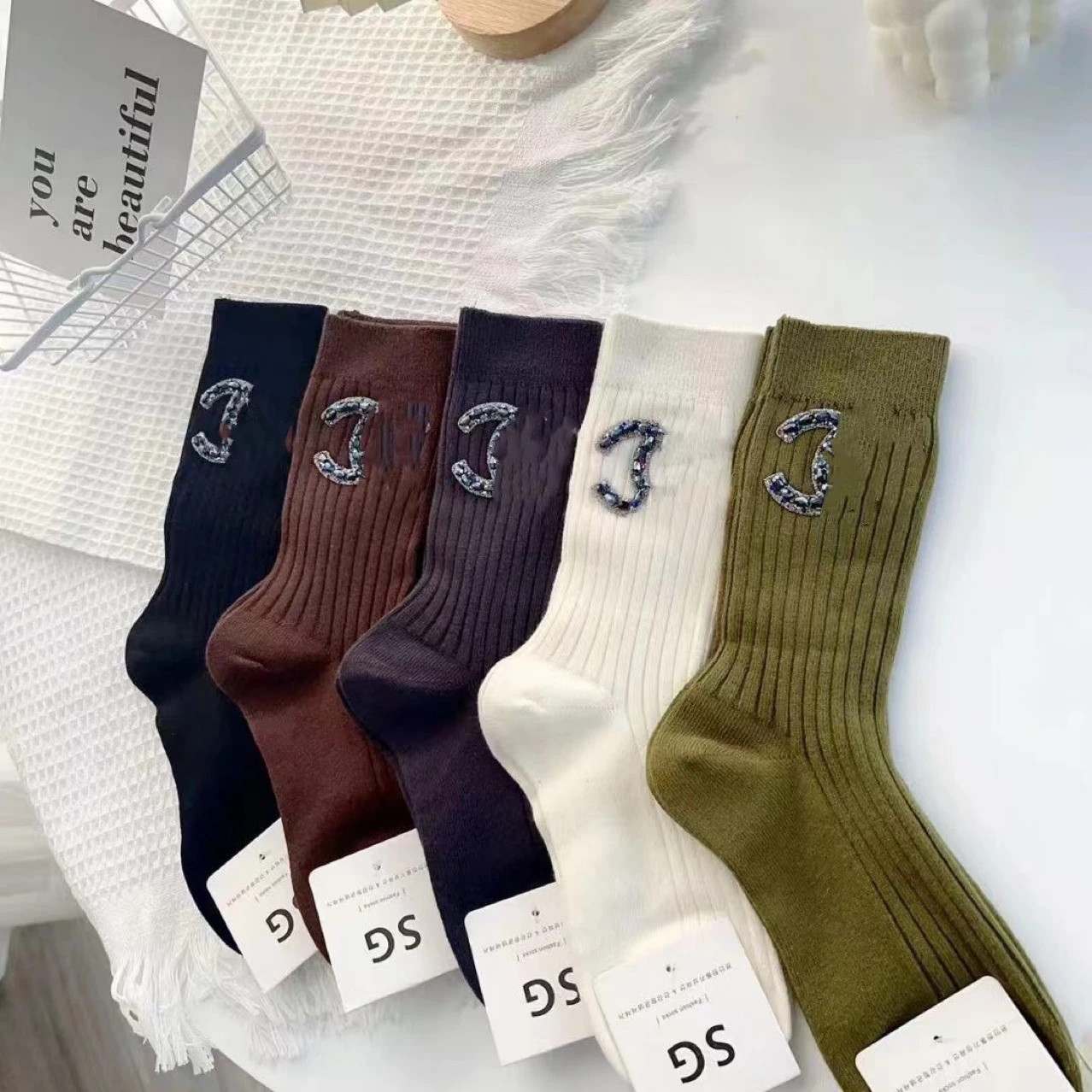 Wholesale designer socks fashion men white and black brand Knitted cotton sport crew socks women