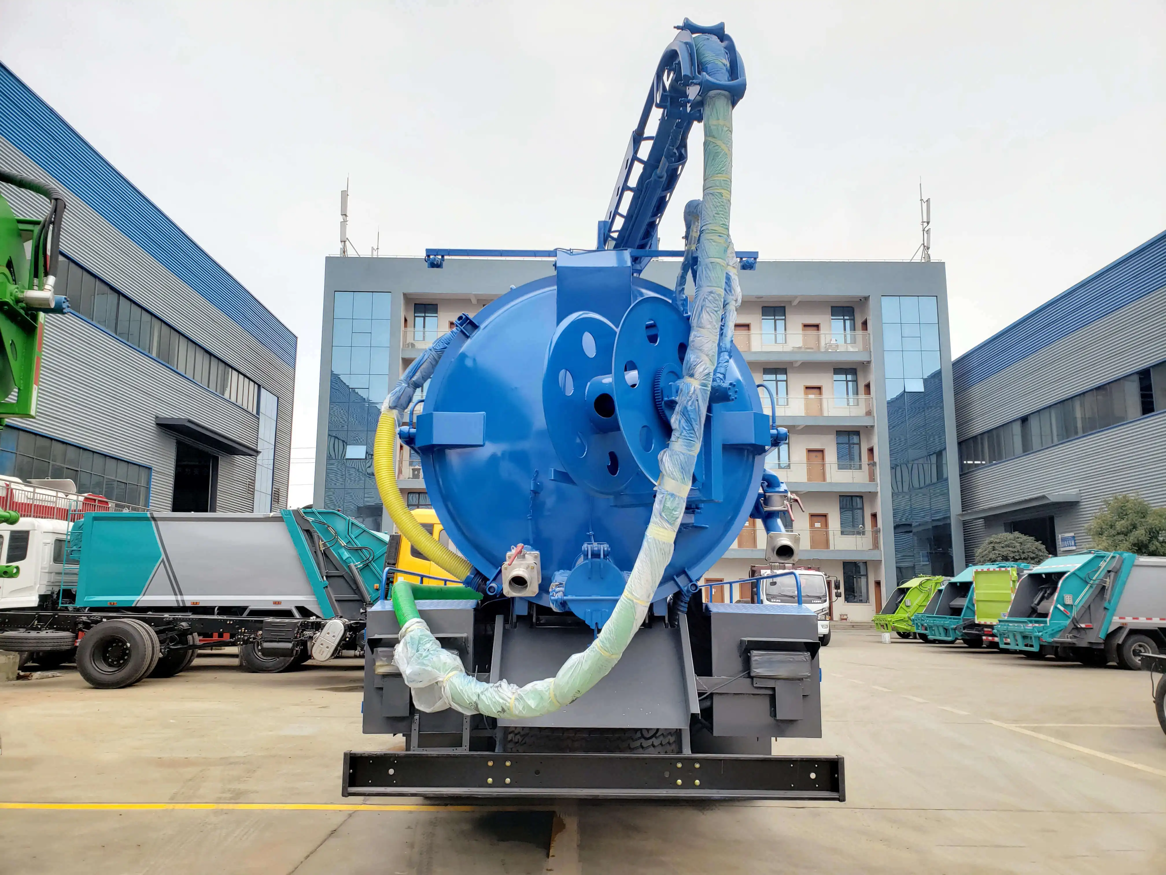 ISUZU GIGA 6X4 10000 литров 12000L дизельный двигатель Слива Jetter очистки канализационных сосать комбинированный сточных вод