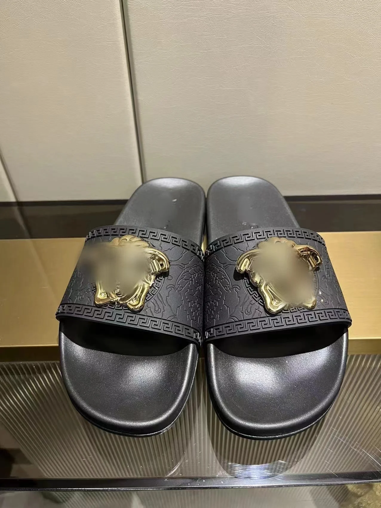 qzab wholesale  women and man platform shoes with head ornament one-piece non-slip beach comfortable casual slippers for women