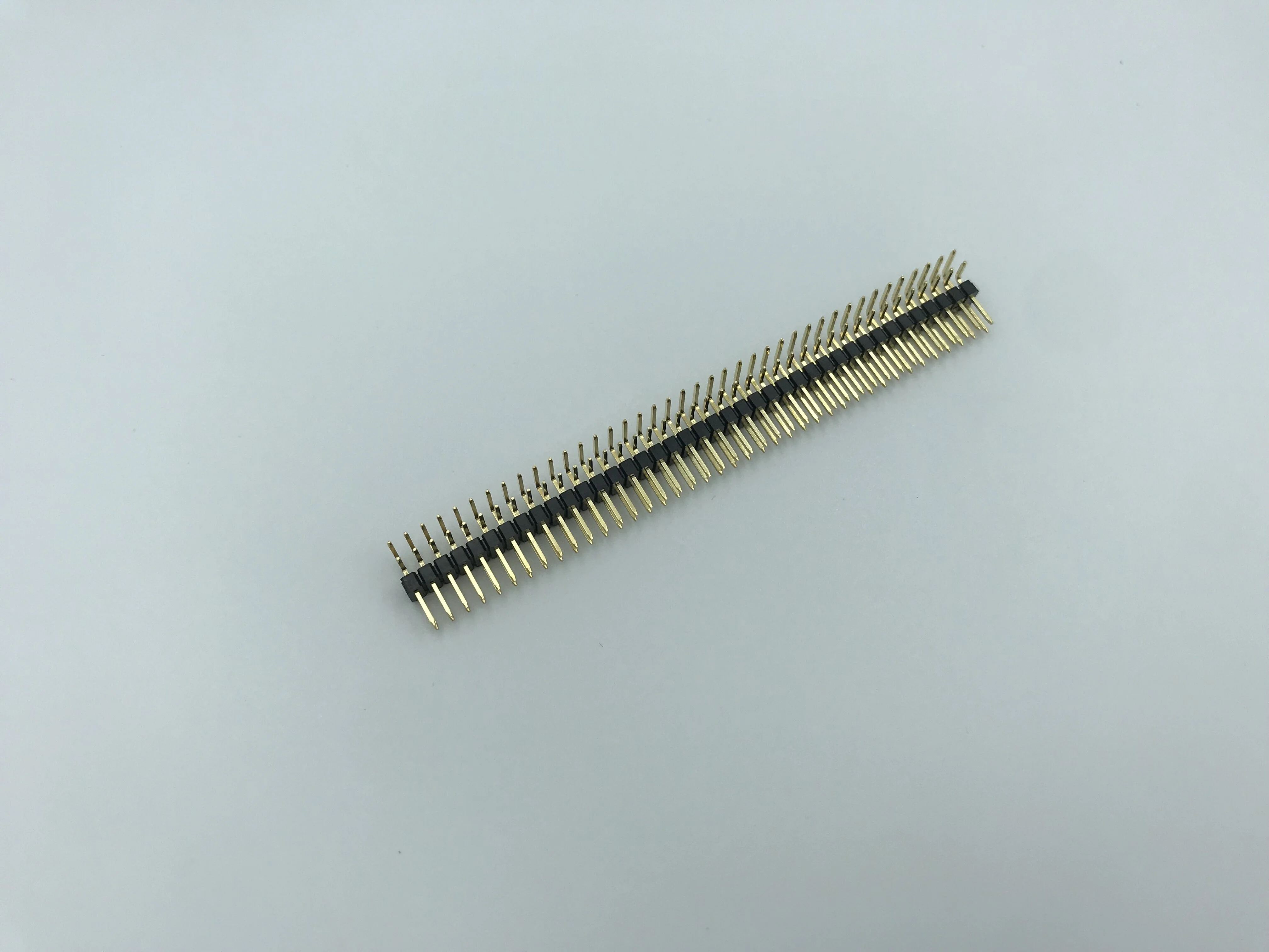 double row 2.54mm spacing 90 degree pin header 2*40 pin type