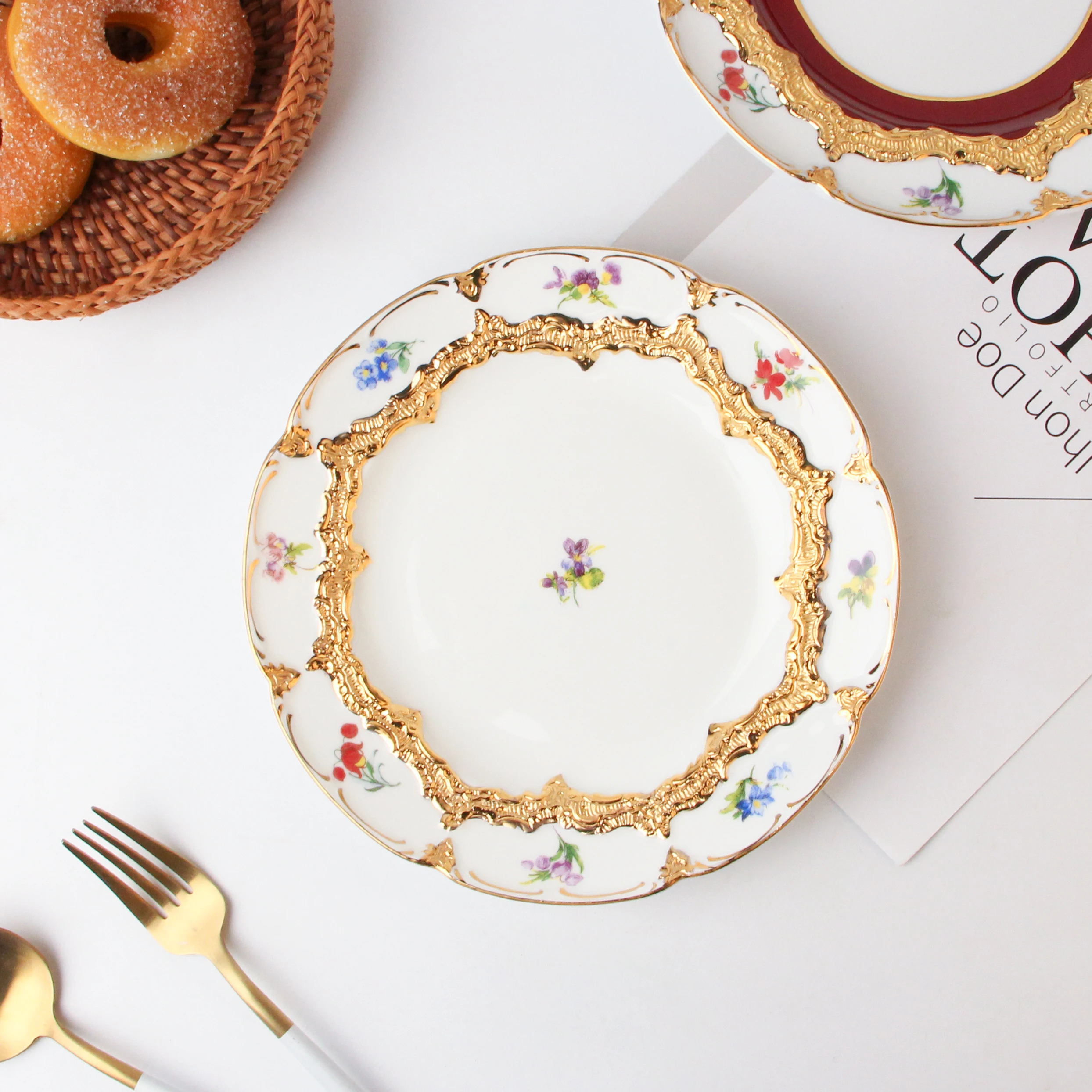 Vintage Gold Embossed Ceramic Plates Restaurant Hotel Dessert Porcelain Dinner Plate Set Dish Snack Tray