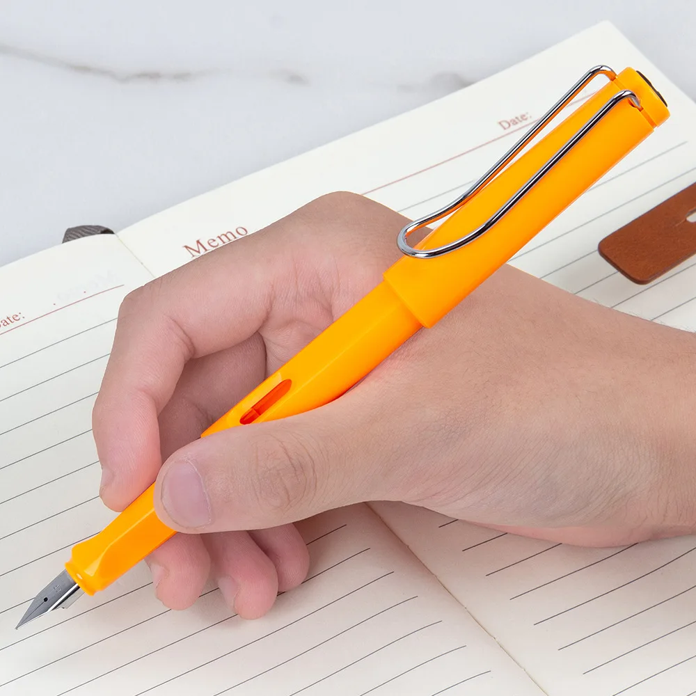 Spot student Fountain pen manufacturers wholesale plastic pens positive posture business gift ink pens