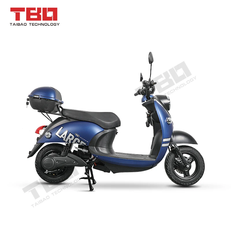 Circular headlamp turn signal rearview mirror feet support cost-effective GGM electric scooter