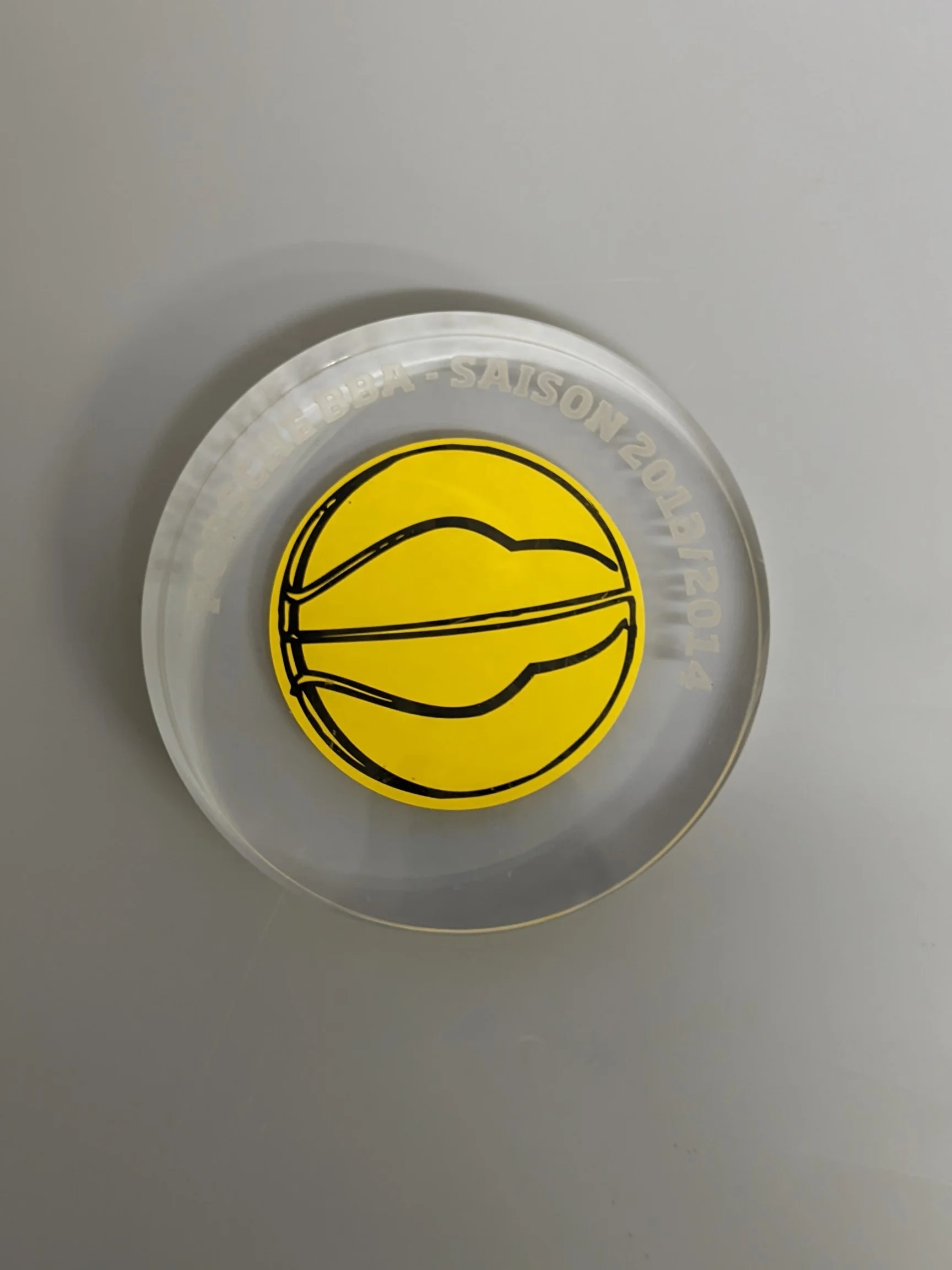 Hot Sale Acrylic round Award with Base PP Material Plastic Trophy Souvenir for Home Decoration for Medals Bags Stars Blocks