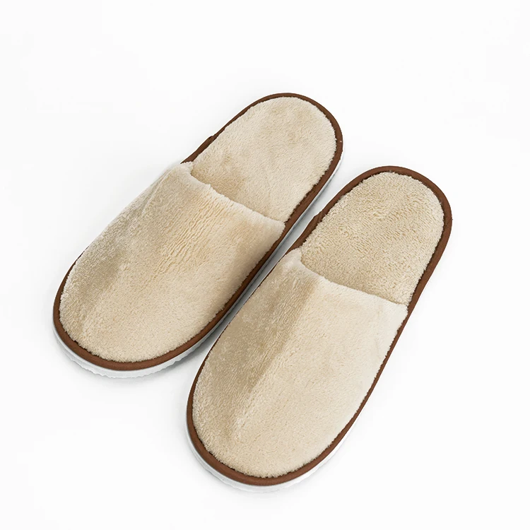 OEM customized indoor slippers hotel spa bathroom soft anti-slip disposable hotel slippers with logo