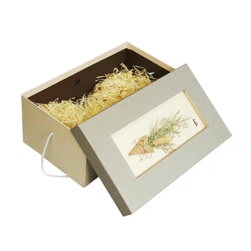 Custom pattern size design and logo Birthday holiday gift packaging boxes Can hold gifts of all sizes