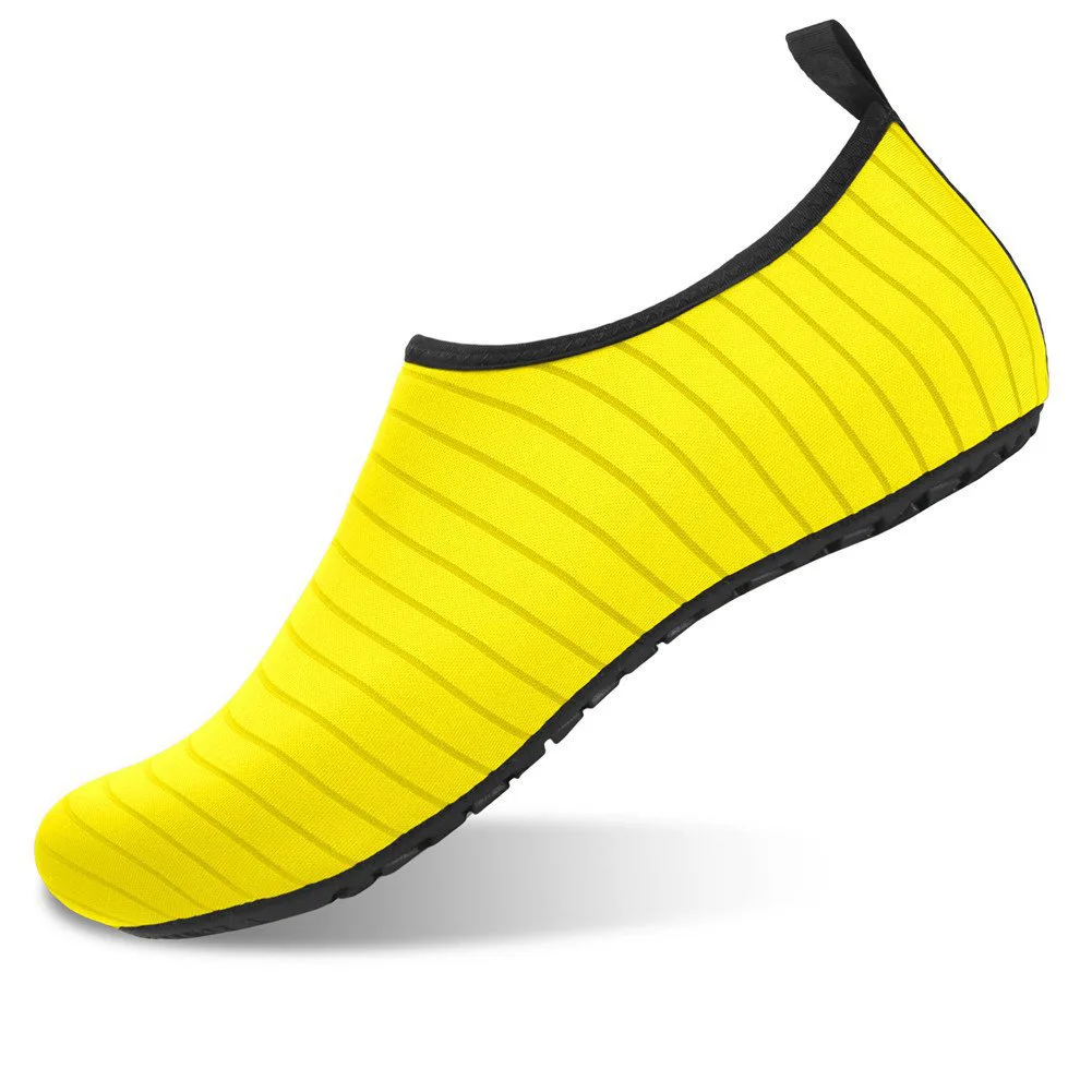 Summer Aqua Soft Flexible Outdoor Quick Drying Slip On Water Shoes For Men