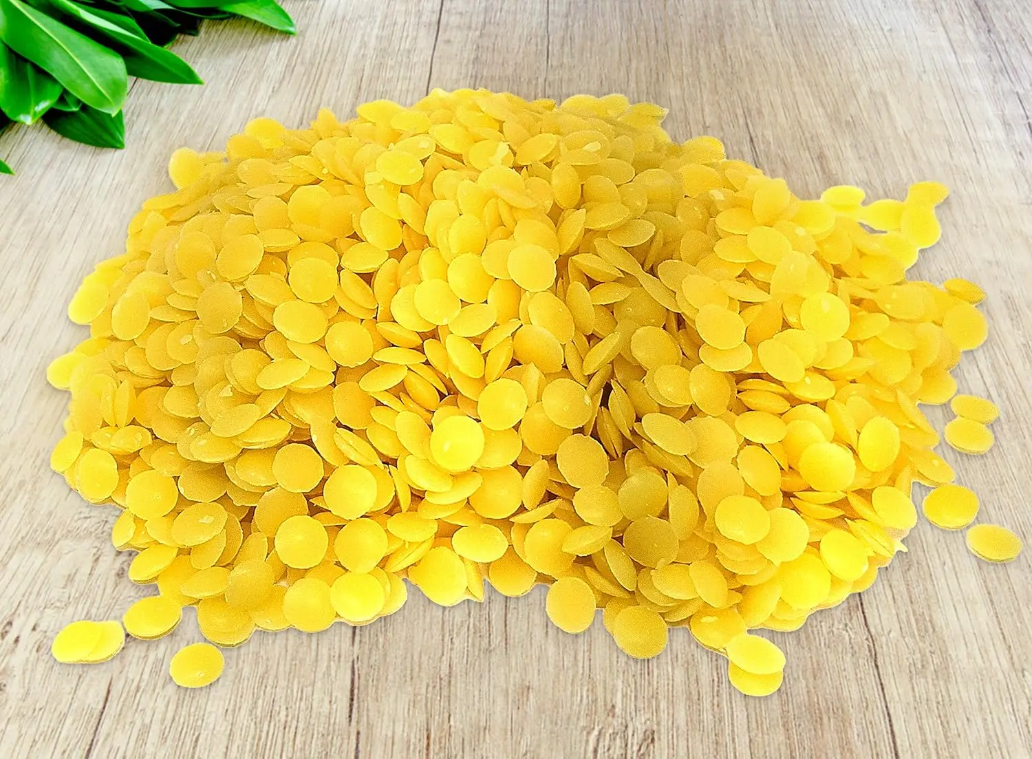 100% Honey Bee Wax Pellets Cosmetic Grade Yellow Beeswax Pellet