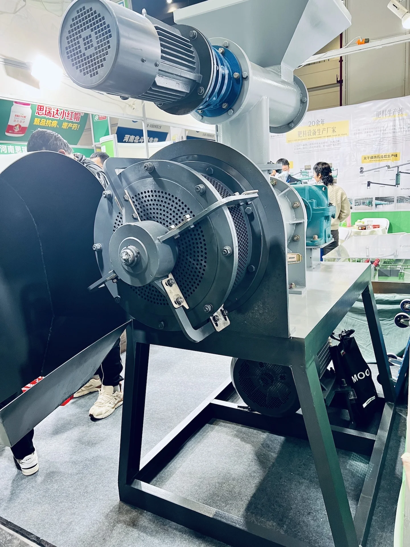 Fertilizer Press Granulator machine/ Fast extrusion granulating machine/Granulator