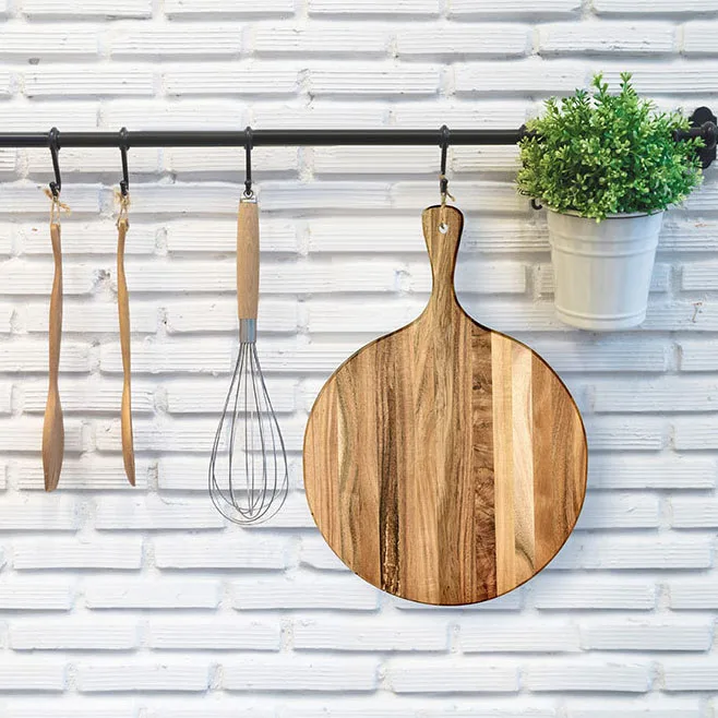 Customized Circular Wooden Bread Board Lovesickness Wood Cutting Board with Solid Wood Handle Wholesale Vegetable Cutting Board