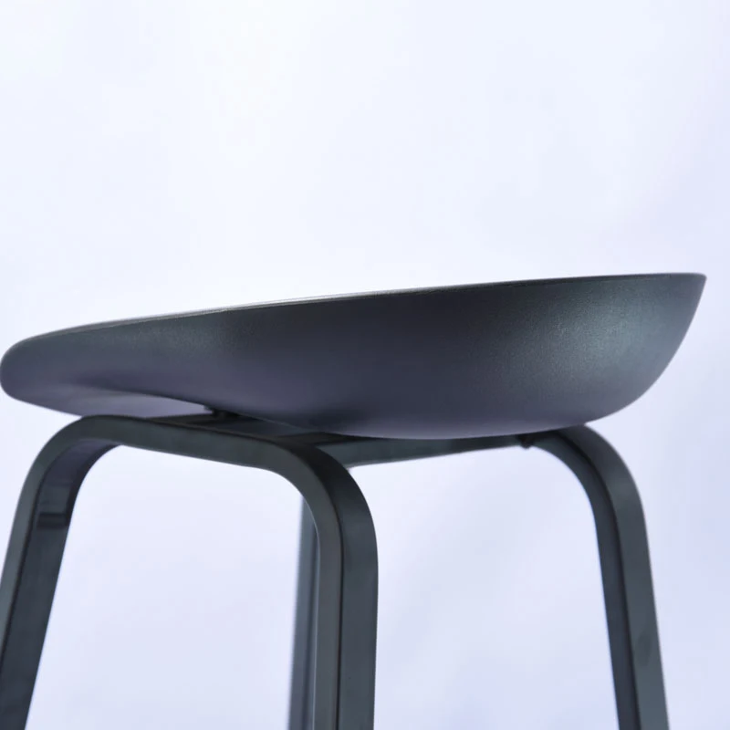 China Factory Designer Cheap Price Wholesale Restaurant Bar Chair Stackalbe Black PP Plastic