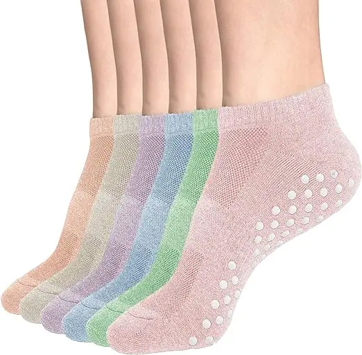 Custom Non Slip Gel Cycling Women No Show Trampoline Athletic Ankle Grippy Quick Dry Sport Yoga Pilates Anti Slip Grip Socks