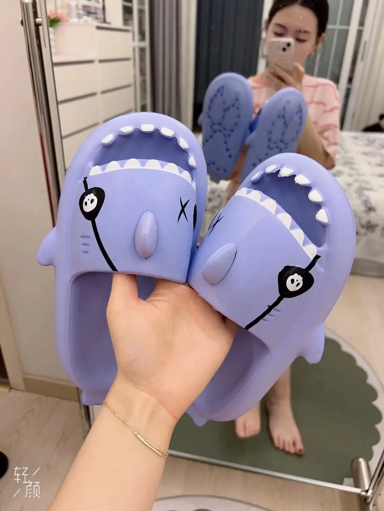 2024 Gift Shark Slides Slippers Original Cloud Shark Slides Pillow Summer Anti Slip Open Toe Pirate Slide Sandals