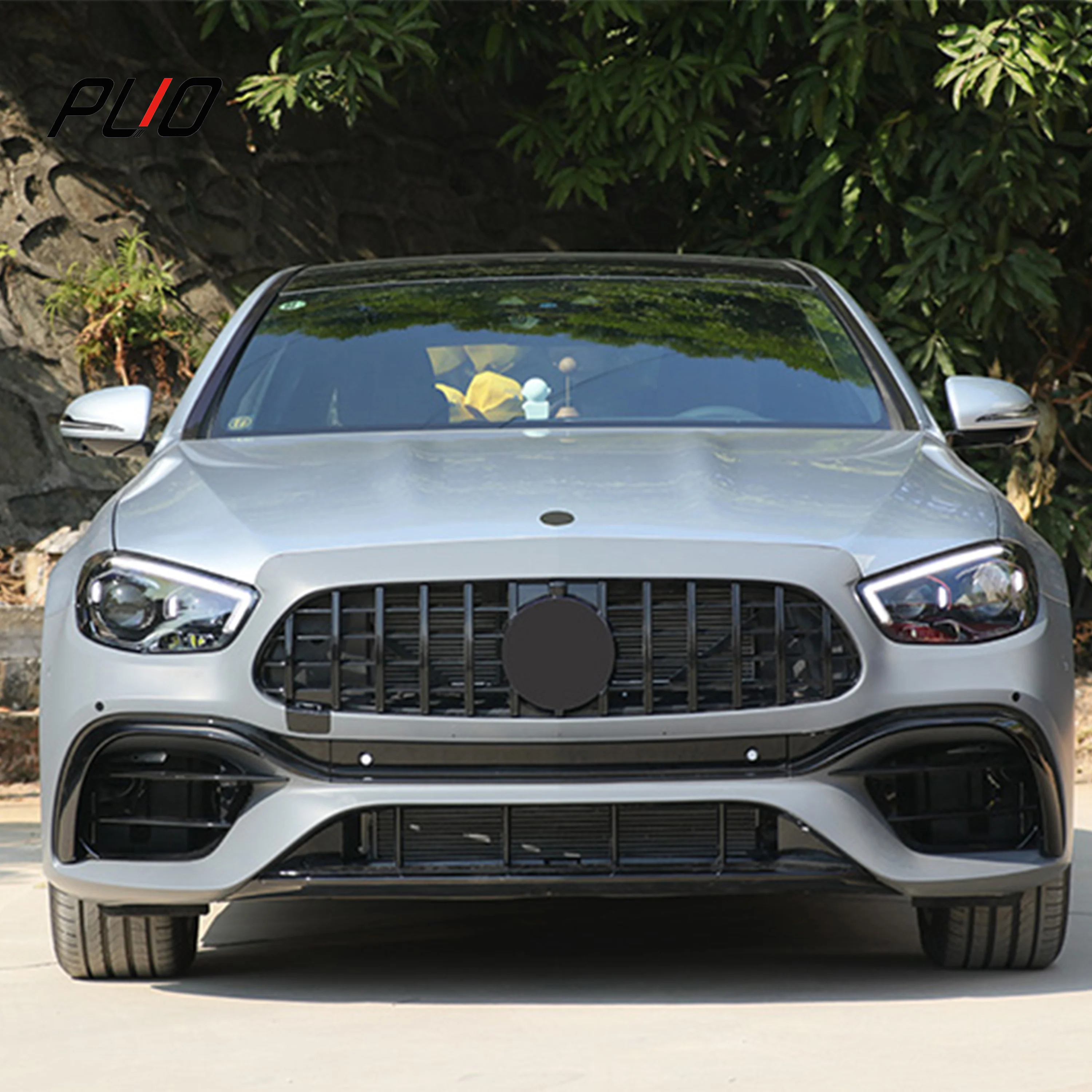 
2021 W213 upgrade to E63s AMG style body kit include front bumper assembly grille hood fender rear lip for Mercedes benz E-class 
