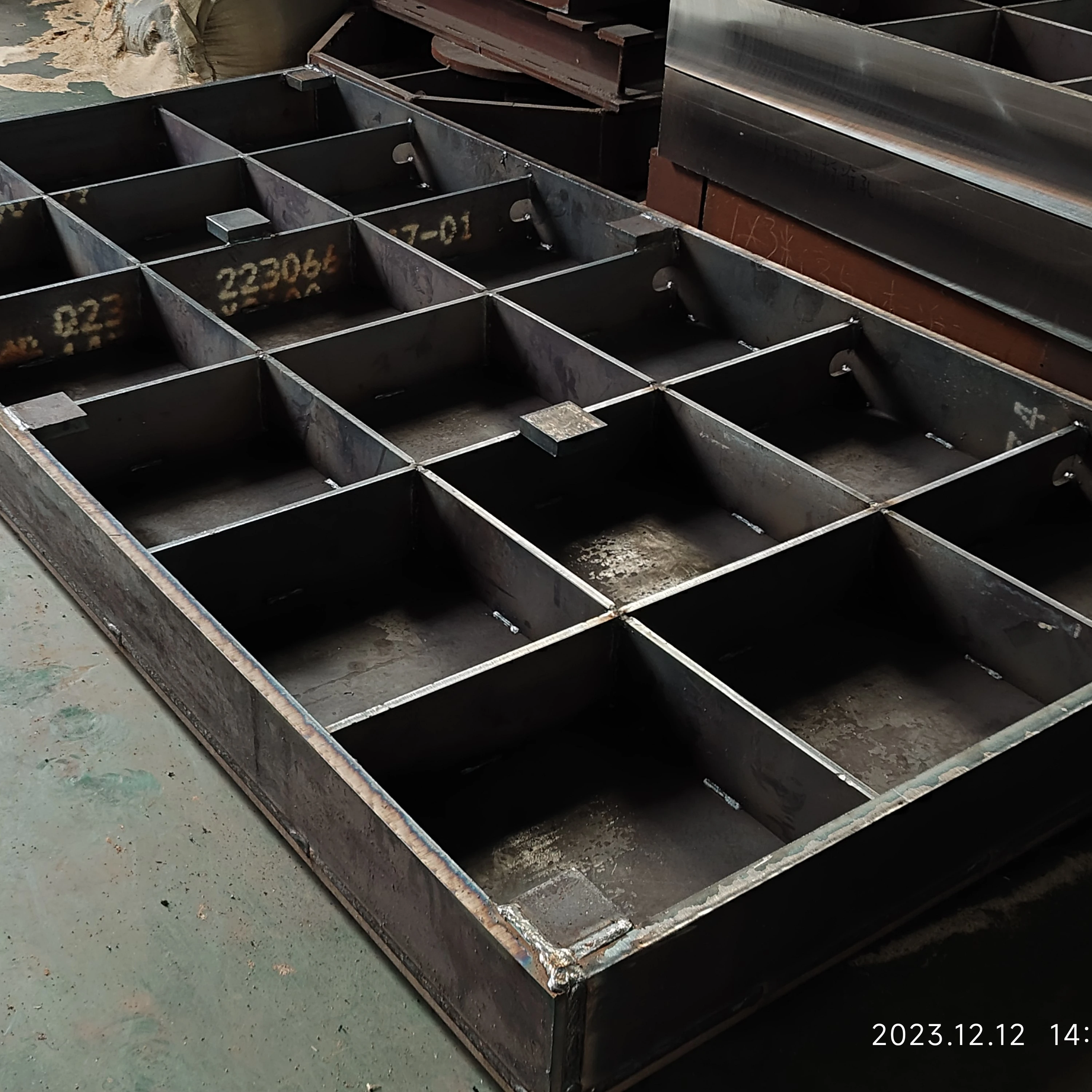 CNC milling machine bed plate Cast iron bed plate with T slots CNC machine bed plate with T slots