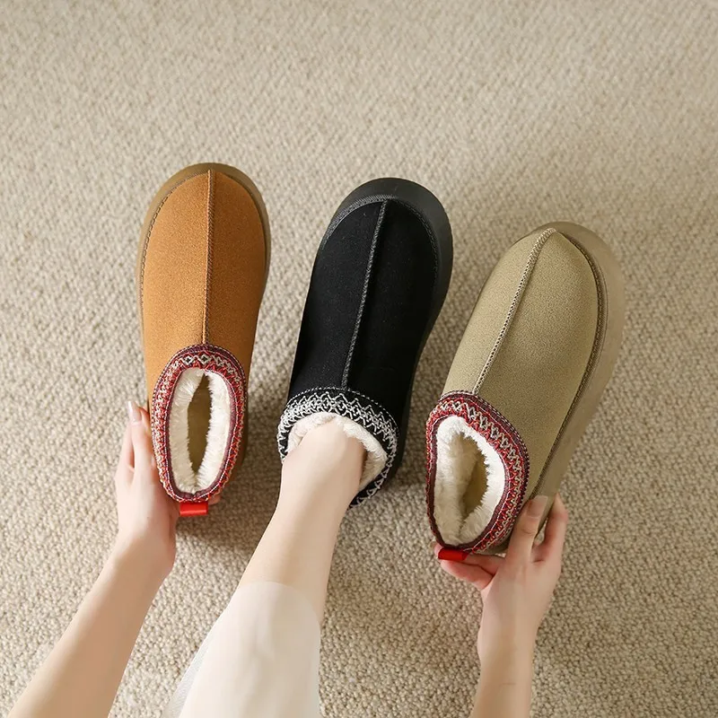 Wholesale Custom Logo Winter Wool Fake Sheepskin Slip-on Slipper Shoes with EVA Insole Platform Snow Short Boots Women Men