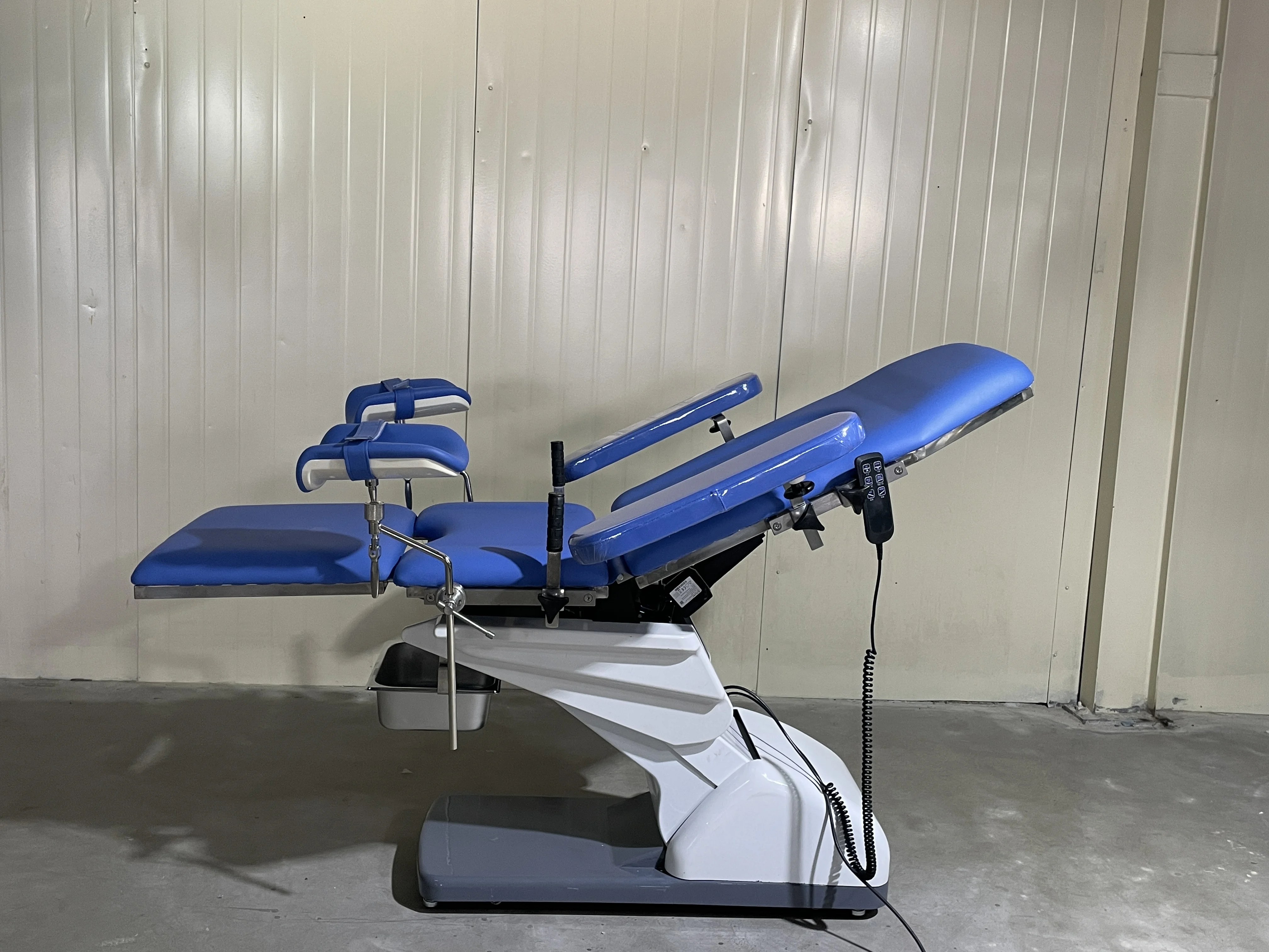 Luxury Obstetric Operating portable gynecology examination chair exam table