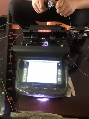 Новая блестящая Ai-8c машины Splicer сплавливания см мм ДС авто углеродного волокна Ftth сварочный аппарат машина