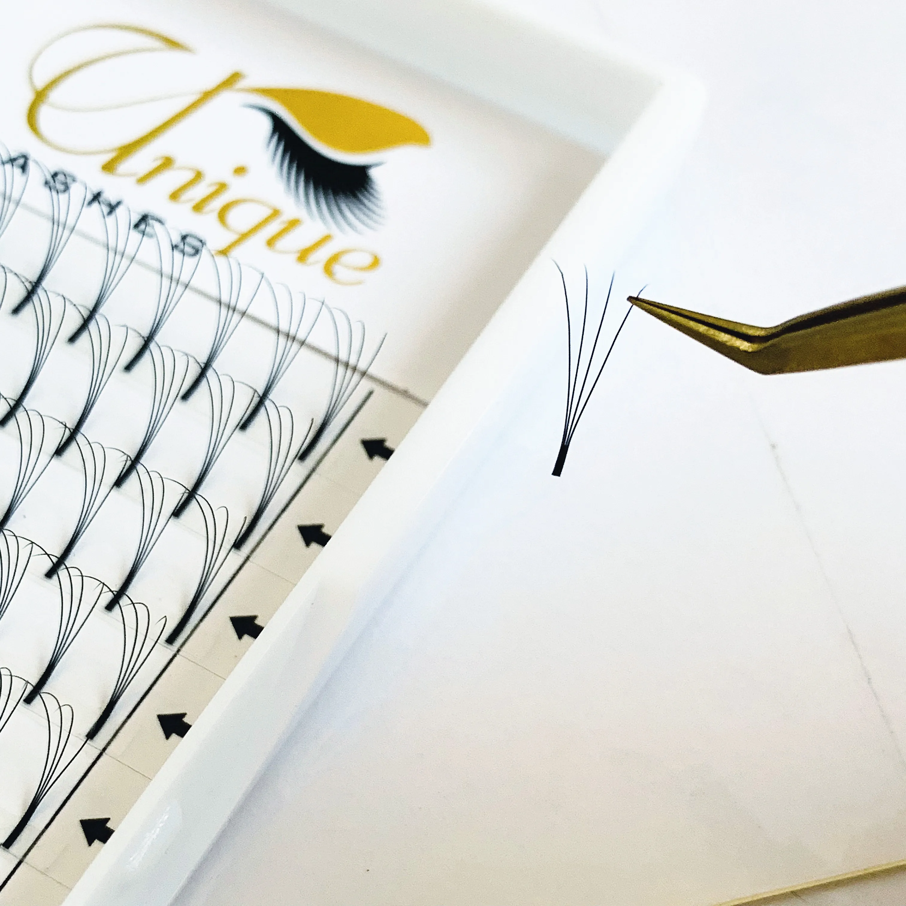 Cashmere handmade premade volume fans long stem 3d 4d 5d 6d C D curl 8-15mm premade fan eyelash extension 7d 8d 9d silk lashes