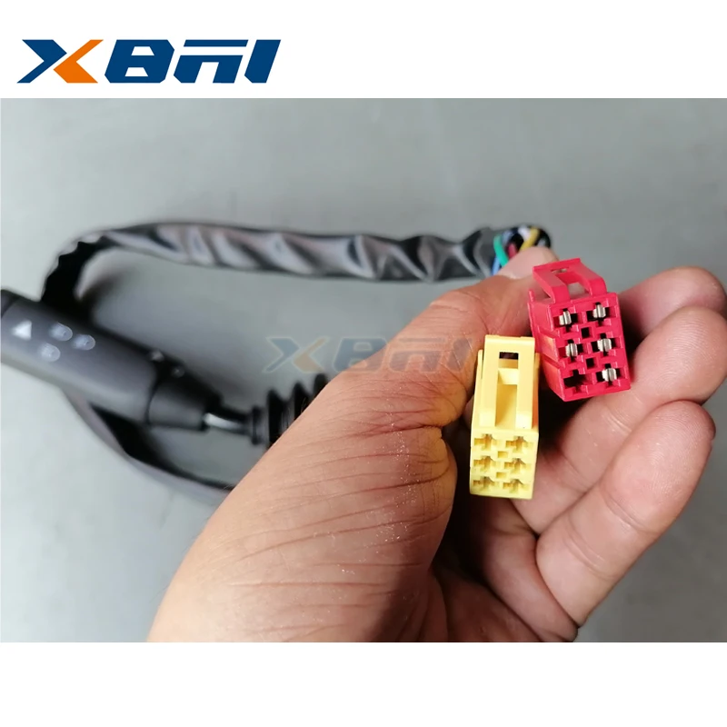 Original combination switch for Sinotruk HOWO steering wheel switch HOWO heavy truck spare parts WG9730583117