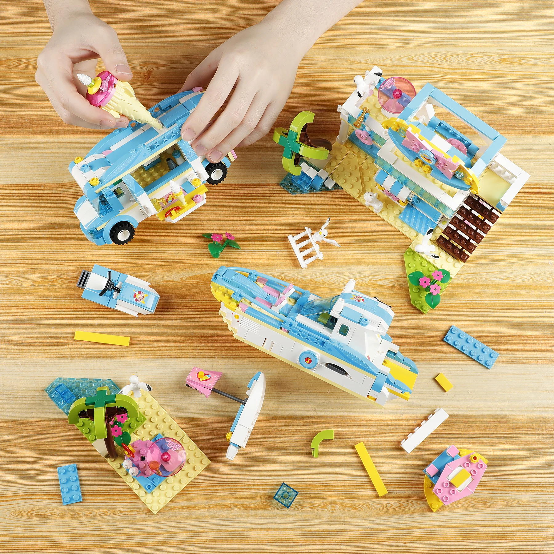 948PCS Vacation Tour Building Kit Featuring Beach House Creative Construction STEM Building Blocks Learning Toys for children