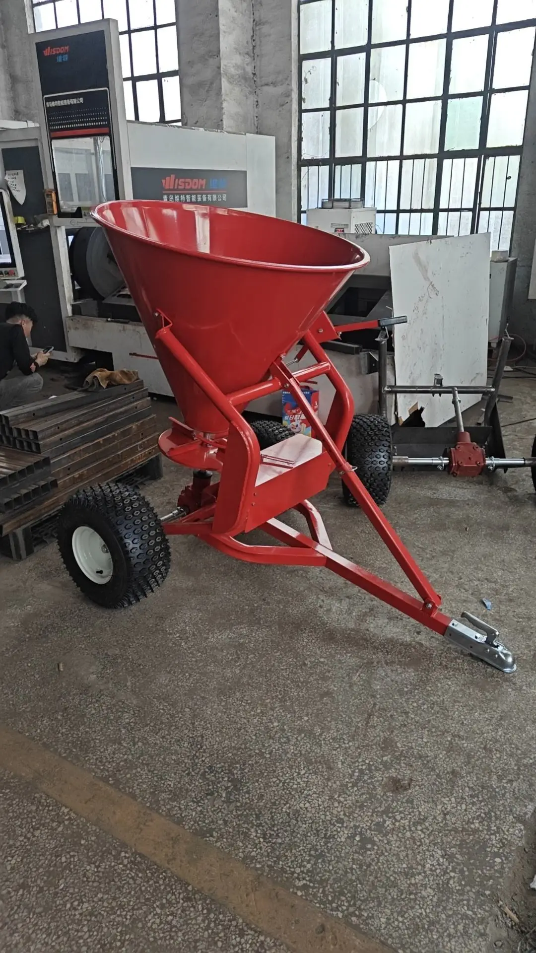 350LB 160L& 650LB 210L Capacity Tractor Fertilizer Spreaders. Farm  Lawn Fertilizer Spreader  Compost Spreader