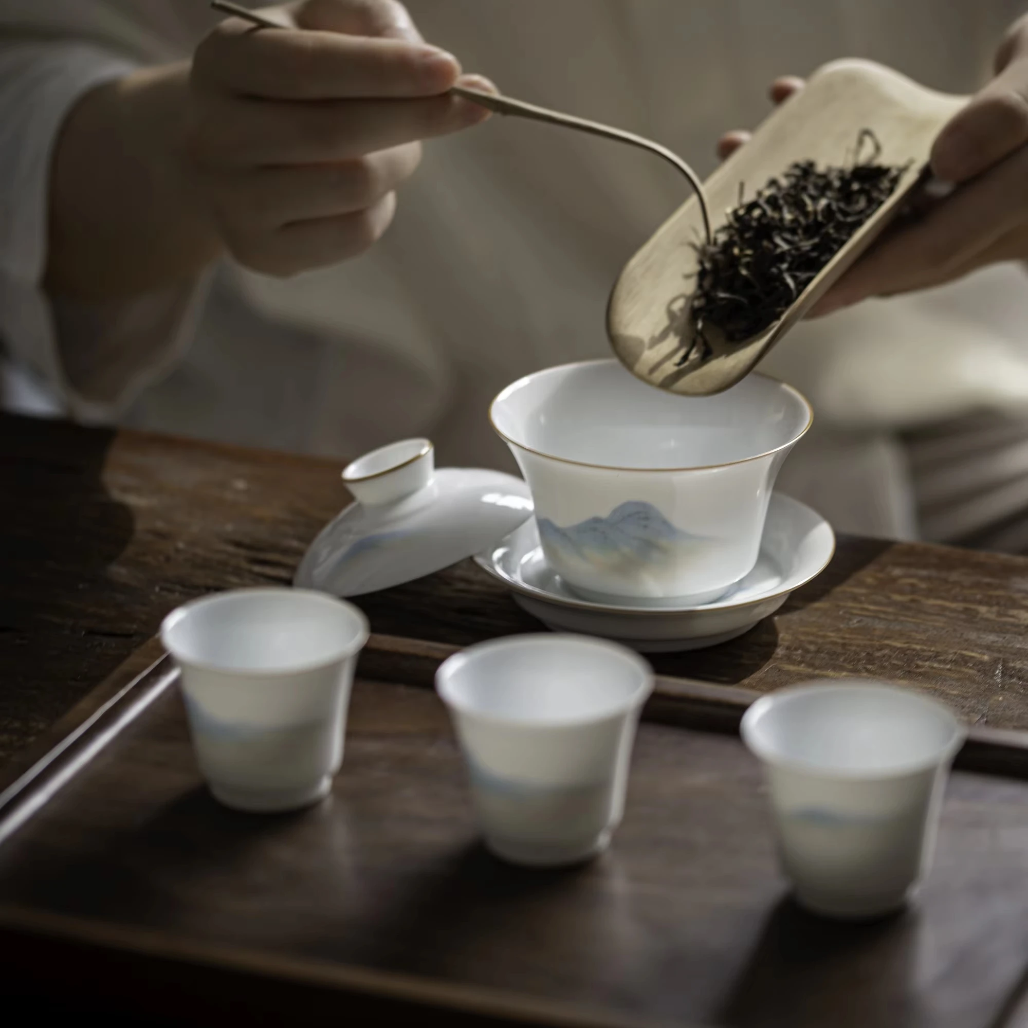 Hot Selling Chinese Style Ceramic Beautiful Packing Gift Porcelain Tea Cups Tea Pot Set for Drinking