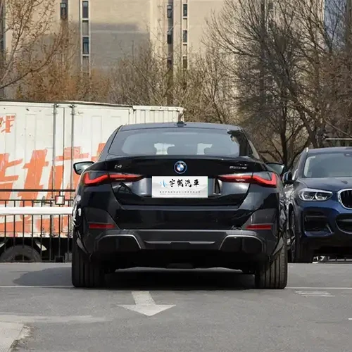 Low Cheap Price Smart EV Vehicles i4 e40 New Energy Electric Cars For BMW