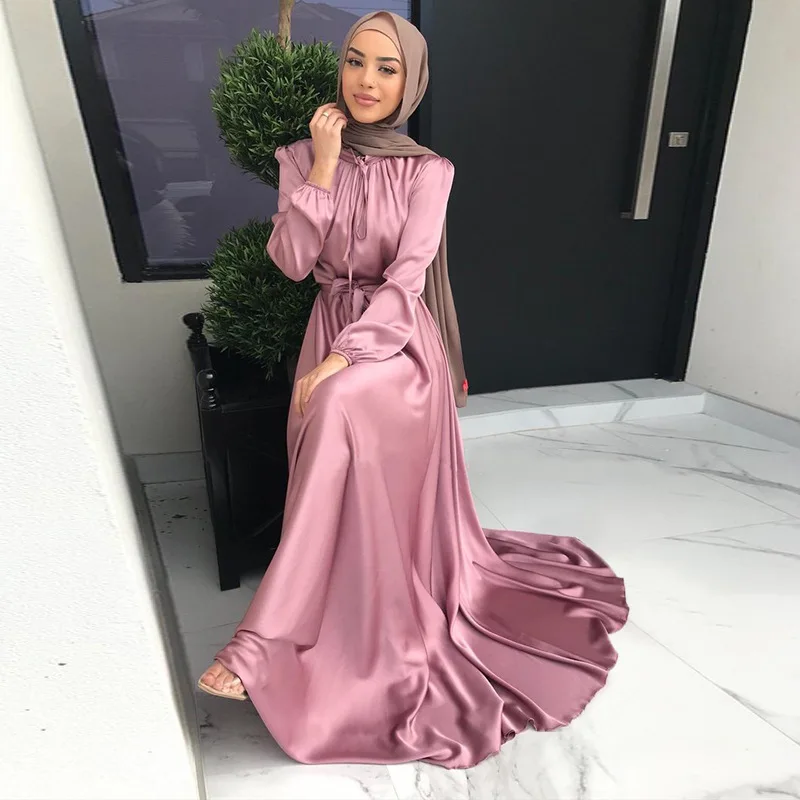 2023 Summer Long Sleeve Satin Finish Robes Abaya Long Dress Traditional Muslim Clothing Dubai Middle East Women OEM Service 1000