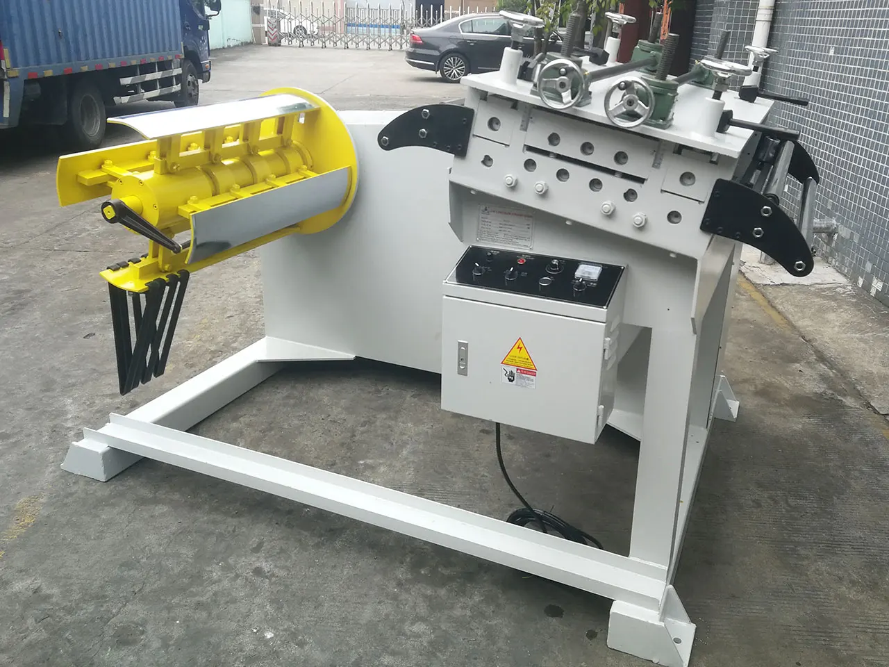2 In 1 Straightener And Decoiler Leveler And Uncoiler Rack Leveling Machine For Sheet Coil