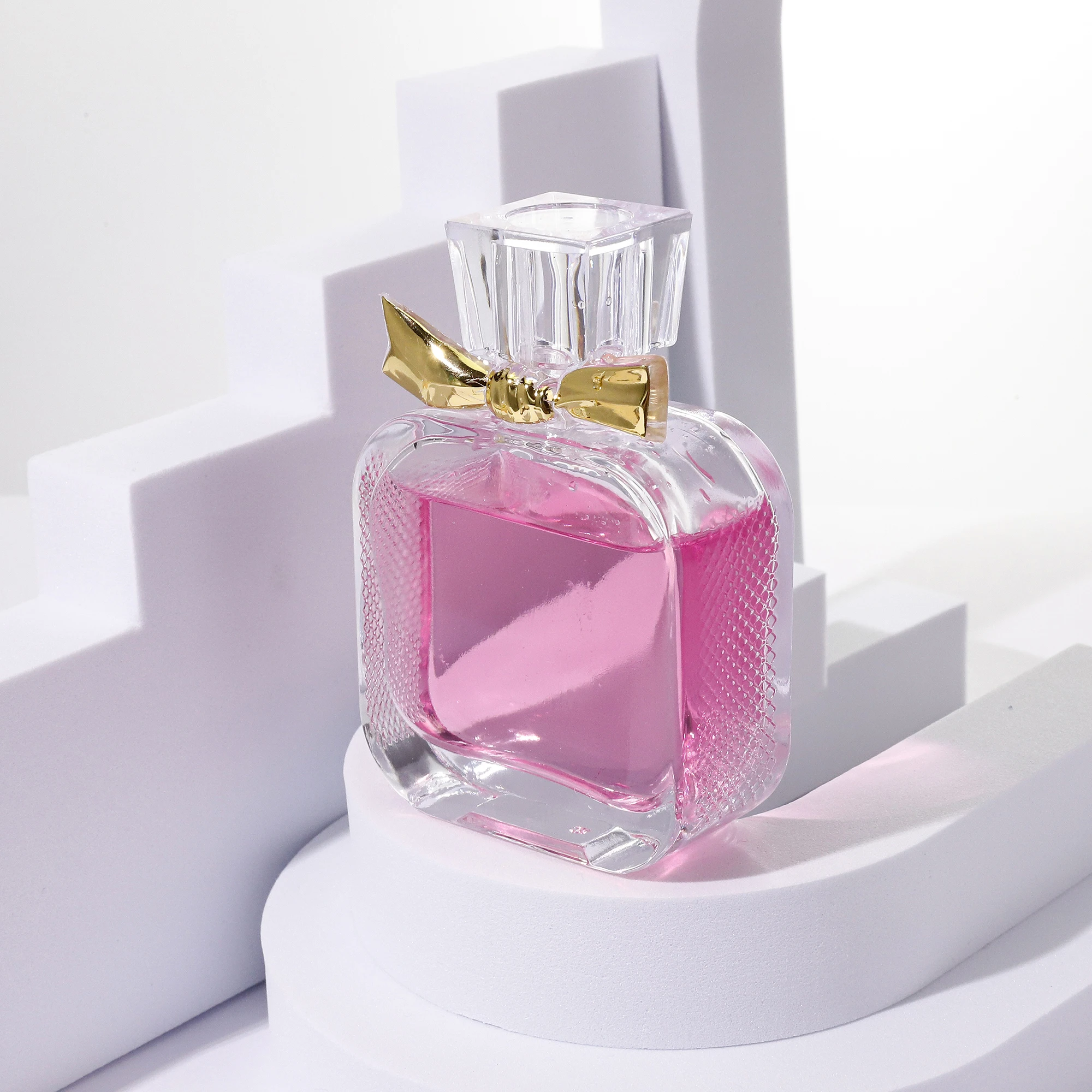 Bulk Orders Fast Shipping Glass Perfume Bottles (30ml, 50ml, 100ml) with covers and Sprayers